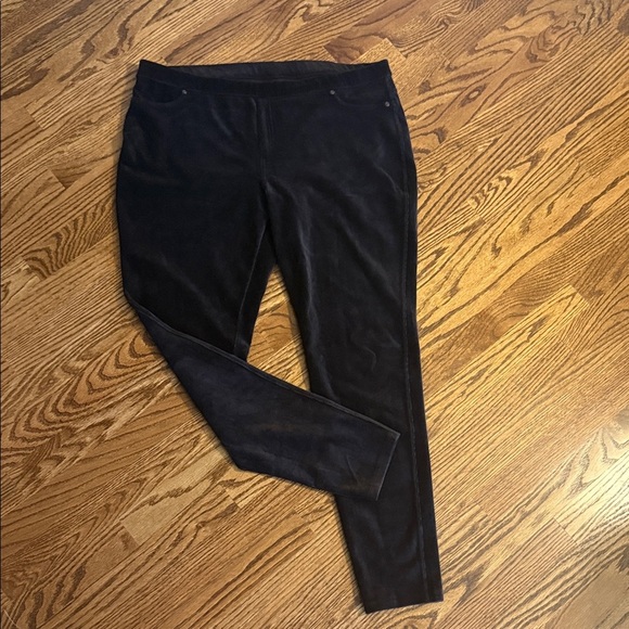 HUE Pants - HUE Black Skinny Women's Pants